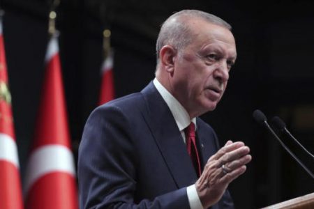 اردوغان سه مقام ارشد بانک مرکزی را برکنار کرد