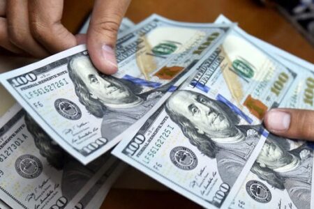 قیمت دلار ۱۵ آبان ۱۴۰۰ به ۲۷ هزار و ۱۹۱ تومان رسید