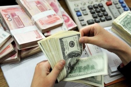 هیچ‌گونه تغییری مرتبط با فروش نقدی ارز در صرافی‌ها ایجاد نشده است