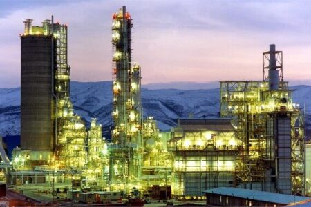صنایع پایین دستی پتروشیمی ایلام نیازمند سرمایه گذاری