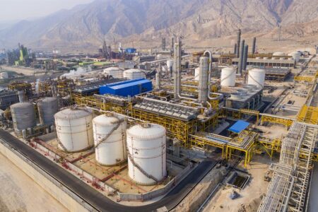 آغاز طرح توسعه پتروشیمی شیراز و شهدای مرودشت