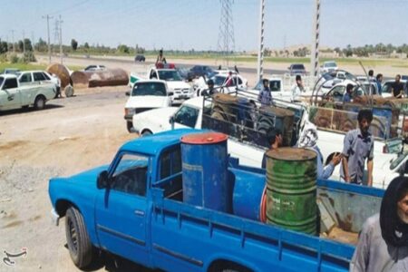قاچاق روزانه ۹ میلیون لیتر سوخت از کشور انجام می شود