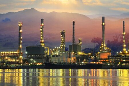 مجوز احداث پتروپالایشگاه «شهید سلیمانی» در لایحه بودجه مطرح شد