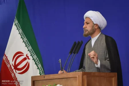فارس باید پرچم دار پتروشیمی کشور باشد