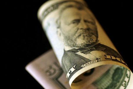 تغییرات اندک ارزش دلار مقابل بیشتر ارزها