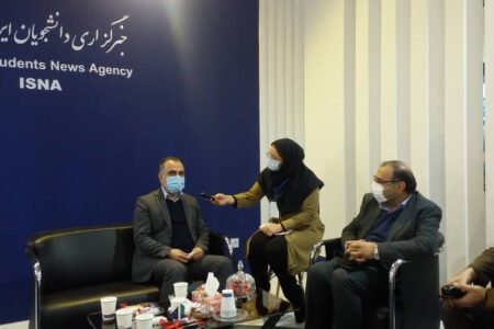 بازدید مدیر عامل بیمه ایران از نمایشگاه توانمندیها و دست آورهای شاخص نهاد انقلاب اسلامی
