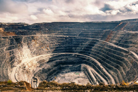 کاهش مزیت سرمایه‌گذاری در بخش معدن خطرناک است