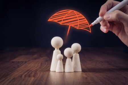 اکثر افراد شاغل بیمه نیستند
