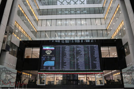 محصولات شیمیایی ۵ شرکت در بورس کالا پذیرش شد