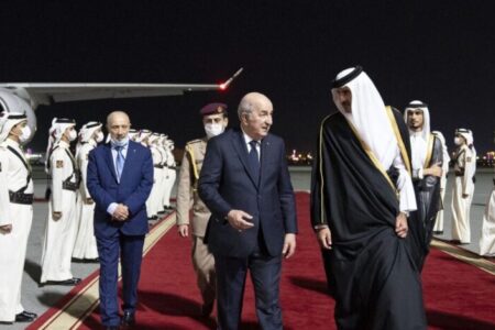 سفر رئیس جمهور الجزائر به قطر برای شرکت در نشست کشورهای صادرکننده گاز