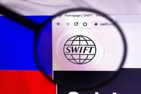 دسترسی چند بانک روسی از سوئیفت قطع شد