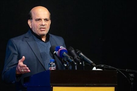 مذاکرات با ۵ هلدینگ پتروشیمی و فولادی برای مشارکت در طرح‌های بالادستی نفت