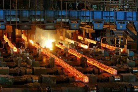 برنامه‌ریزی وزارت نیرو برای تامین برق صنعت فولاد در تابستان