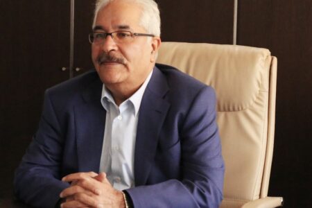 دولت میادین گازی را به فولادی‌ها بفروشد/ آماده جذب سرمایه‌های سرگردان مردم هستیم