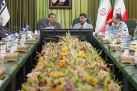 تاکید مدیران عامل شرکت‌های فولاد مبارکه و ذوب‌آهن اصفهان بر تحقق حداکثری شعار سال