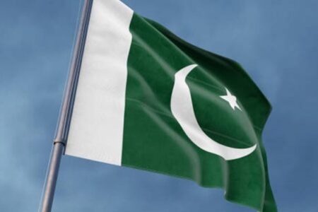 هیات پاکستانی برای رایزنی درباره واردات زغال‌سنگ به افغانستان سفر کردند