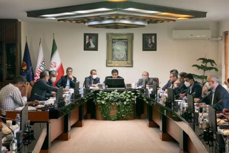 آیین امضای تفاهمنامه احداث خط و پست ۴۰۰ کیلو ولت نهبندان با هدف تامین برق صنایع و معادن
