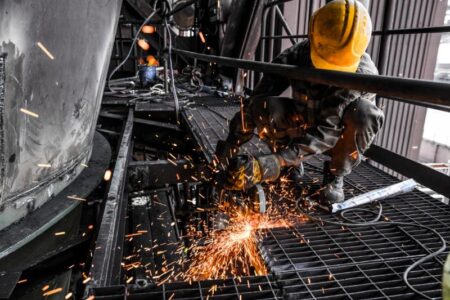 انجام بیش از ۱۰۰۰ فعالیت تعمیراتی استاندارد و ایمن