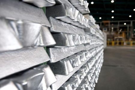 برای راه اندازی فاز دوم کارخانه آلومینیوم جنوب تلاش شود