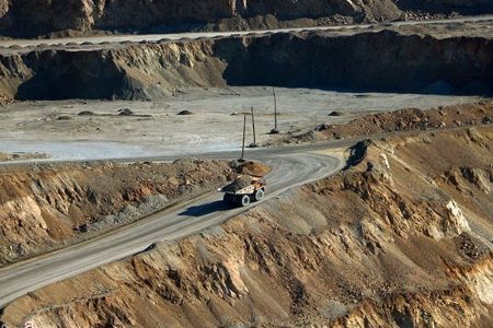 جوکار رئیس فراکسیون معدن و صنایع معدنی مجلس؛ بانک اطلاعاتی معادن استان راه اندازی شود