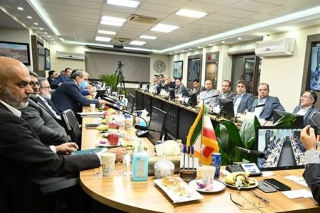 مدیران عامل شرکت ها، نقش مهمی در پیاده سازی انقلاب صنعتی چهارم دارند