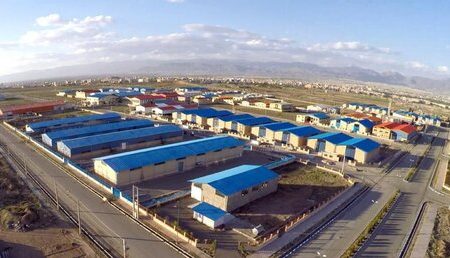 مهدی اسلامی، مدیر بازرگانی مجتمع صنعتی اسفراین مطرح کرد: مجتمع صنعتی اسفراین با پتانسیل بالا در تامین نیازهای صنعتی فولادهای آلیاژی