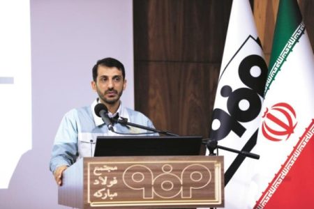 دکتر طیب‌نیا، مدیرعامل فولاد مبارکه مطرح کرد: با توجه به زمان بر بودن سرمایه گذاری در میادین گازی، اقدامات عملیاتی برای صرفه جویی در مصارف خانگی انجام شود / با ورود فولادی ها به فعالسازی میادین گازی تضمین داده شود گاز و برق تولید شده به صنایع تعلق می گیرد