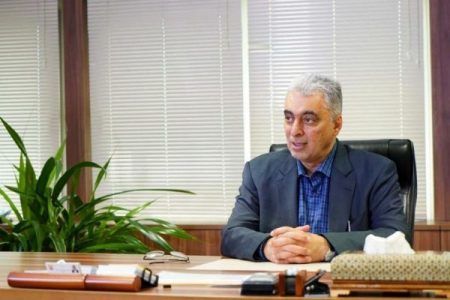 لزوم تسلط به دانش‌های نوین و نرم‌افزارهای روز دنیا