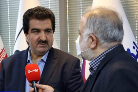 فولاد مبارکه با مدیریت راهبردی مدیرعامل خود طرح‌های توسعه‌ای مهمی را در سطح کشور دنبال می‌کند