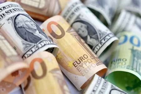 ­توقف فروش ارز سهمیه‌ای تکذیب شد