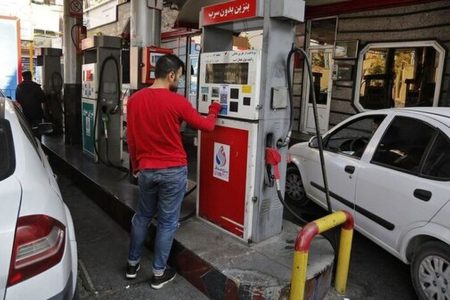 توضیحات خاندوزی درباره افزایش قیمت بنزین