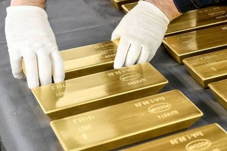 قیمت طلا از سقوط به زیر کانال ۱۹۳۰ دلار گریخت