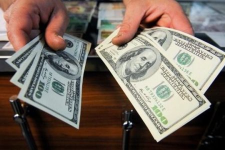 قیمت دلار مبادله‌ای نسبت به روز کاری قبل کاهشی شد