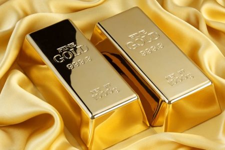 تلاش قیمت جهانی طلا برای عبور از کانال ۲ هزار دلاری