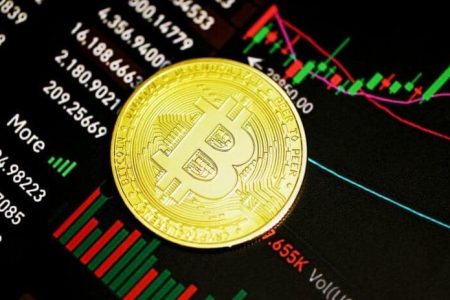 پیش‌بینی‌ها از ۱۳۷ هزار دلاری شدن قیمت بیت‌کوین