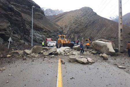 هشدار؛ مسافران در حاشیه جاده چالوس توقف نکنند