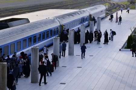 آغاز پیش‌فروش بلیت قطارهای مسافری آذرماه از فردا