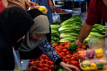 اعلام قیمت میوه و صیفی در میادین تره‌بار تهران +جدول