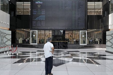 شاخص کل بورس در اولین روز هفته نزولی شد