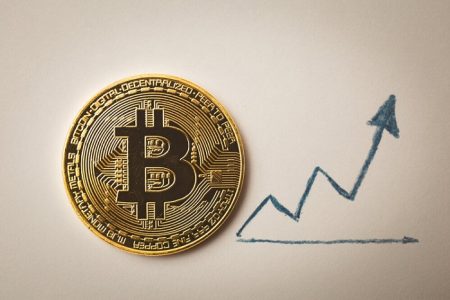 پیش بینی ۲۰۰ هزار دلاری شدن قیمت بیت‌کوین