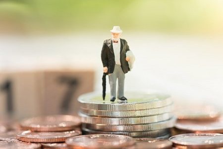 پیش‌بینی افزایش ۹۰ درصدی حقوق بازنشستگان در بودجه ۱۴۰۳
