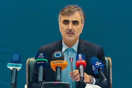 فرزین از تداوم کاهش رشد نقدینگی و پایه پولی خبر داد