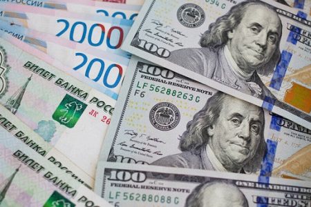 دلار مبادله‌ای هفته را با کاهش قیمت آغاز کرد
