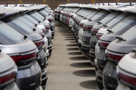 جزئیات آیین‌نامه واردات خودروهای نو ابلاغ شد