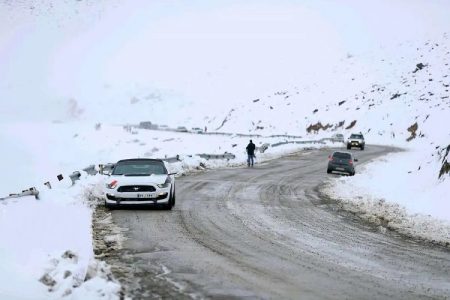 درخواست پلیس راه درپی بارش برف در جاده چالوس
