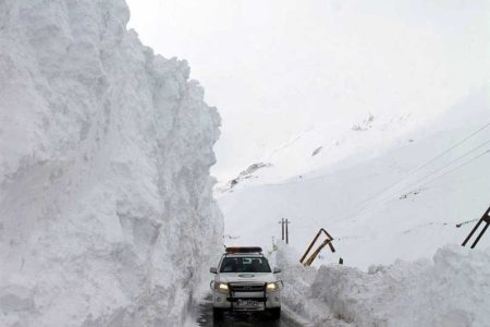هشدار سقوط بهمن و سنگ در جاده چالوس و هراز