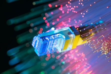 با فیبر نوری، کاربران اینترنت به چه سرعتی می‌رسند؟