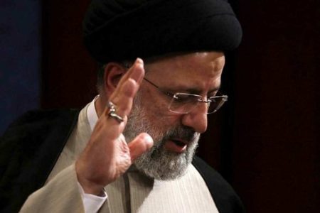 شهادت خادم‌الرضا و رییس جمهور جهادی را به تمام ایرانیان تسلیت عرض میکنم