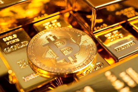 قیمت بیت‌کوین در آستانه یک تغییر عمده