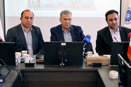 گردشگری تنها راه حل مقابله با تحریم‌ها